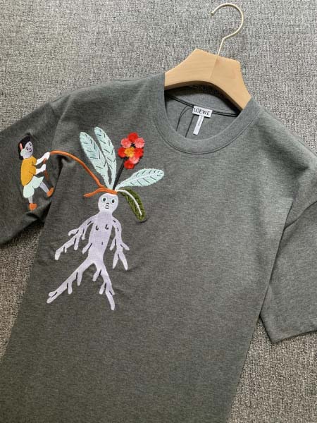 2025年7月16日入荷新作Loewe半袖Tシャツ 高级品/ビジネス/入手困難/誕生日プレゼント/COLO工場S-XXL