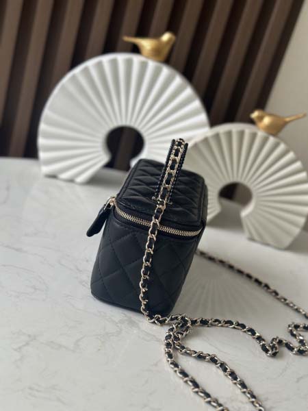 2025年7月17日入荷新作シャネル バッグ最高級品Chanel ：66060 黑色 Size:9.5*17*7.8cm恋人プレゼント/誕生日/母の日/母のひプレゼント/お祝い女性結婚祝い/KK工場