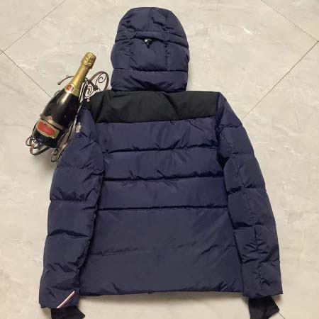 2025年7月18日入荷新作Monclerダウンジャケット★誕生日プレゼント/ファッションの人気/贈り物/WF工場Size:1-5