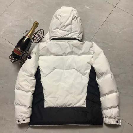 2025年7月18日入荷新作Monclerダウンジャケット★誕生日プレゼント/ファッションの人気/贈り物/WF工場M-XXXL