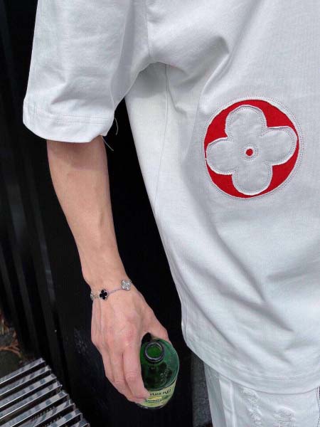 2025年7月20日入荷新作Louis VuittonTシャツ+デニムパンツ高品質/人気商品/DW工場M-XXXL