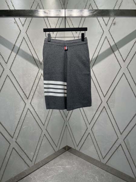 2025年7月21日入荷新作THOM BROWNE半ズボン高品質/人気商品/DW工場SIZE：1.2.3