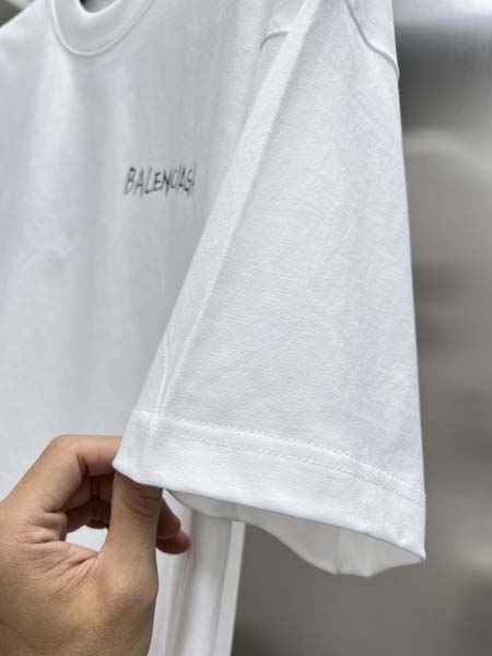 2025年7月22日入荷新作Balenciaga半袖 tシャツ人気商品/DW工場