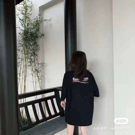 2025年7月31日入荷新作BALENCIAGA半袖 tシャツ高品質人気商品/DW工場