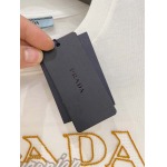 2025年7月1日入荷新作Prada半袖Tシャツ 高级品超厳選★入手困難/誕生日プレゼント/MF工場