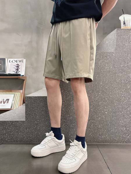 2025年7月1日入荷新作PRADA半ズボン 高级品超厳選★...