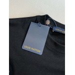 2025年7月1日入荷新作Louis Vuitton半袖Tシャツ 高级品超厳選★入手困難/誕生日プレゼント/MF工場