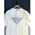 2025年7月1日入荷新作Prada半袖Tシャツ 高级品超厳選★入手困難/誕生日プレゼント/MF工場
