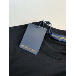 2025年7月1日入荷新作Louis Vuitton半袖Tシャツ 高级品超厳選★入手困難/誕生日プレゼント/MF工場