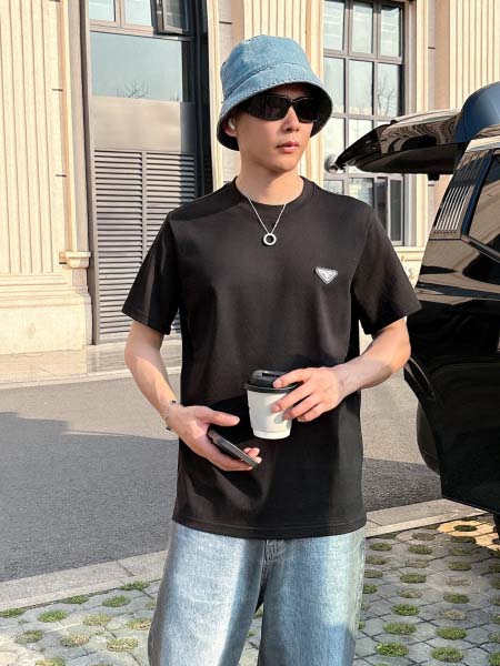 2025年7月1日入荷新作Prada半袖Tシャツ 高级品超厳...