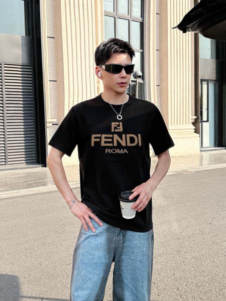 2025年7月1日入荷新作Fendi半袖Tシャツ 高级品超厳...