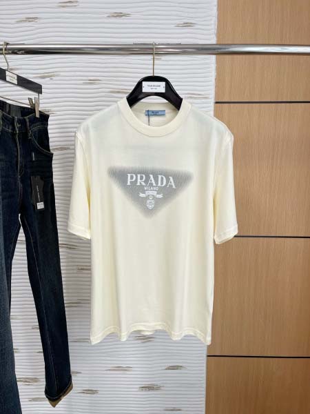 2025年7月1日入荷新作Prada半袖Tシャツ 高级品超厳...