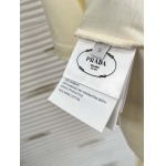 2025年7月1日入荷新作Prada半袖Tシャツ 高级品超厳選★入手困難/誕生日プレゼント/MF工場