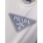 2025年7月2日入荷新作Prada半袖Tシャツ 高级品超厳選★入手困難/誕生日プレゼント/MF工場