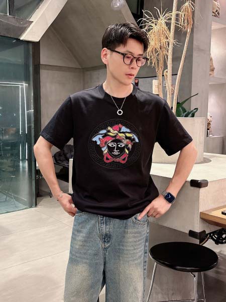 2025年7月2日入荷新作versace半袖Tシャツ 高级品...