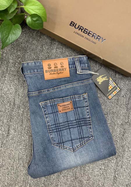 2025年7月3日入荷新作BURBERRY デニムパンツ春 ...