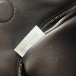 2025年7月7日入荷新作Bottega Veneta  794939   41x20.5x7.5   極品/正規品同様/人気/革/バッグ/AJ工場