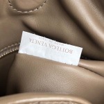 2025年7月7日入荷新作Bottega Veneta   763966  41x20.5x7.5  極品/正規品同様/人気/革/バッグ/AJ工場