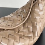 2025年7月7日入荷新作Bottega Veneta   763966  41x20.5x7.5  極品/正規品同様/人気/革/バッグ/AJ工場