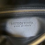 2025年7月7日入荷新作Bottega Veneta   763966  41x20.5x7.5  極品/正規品同様/人気/革/バッグ/AJ工場