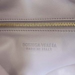2025年7月7日入荷新作Bottega Veneta   763966  41x20.5x7.5  極品/正規品同様/人気/革/バッグ/AJ工場