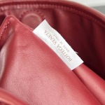 2025年7月7日入荷新作Bottega Veneta   763970   54x24x13  極品/正規品同様/人気/革/バッグ/AJ工場