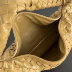 2025年7月7日入荷新作Bottega Veneta   763970   54x24x13  極品/正規品同様/人気/革/バッグ/AJ工場