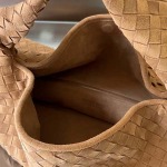 2025年7月7日入荷新作Bottega Veneta   763970   54x24x13  極品/正規品同様/人気/革/バッグ/AJ工場