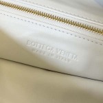 2025年7月7日入荷新作Bottega Veneta   763970   54x24x13  極品/正規品同様/人気/革/バッグ/AJ工場