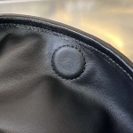 2025年7月7日入荷新作Bottega Veneta   763970   54x24x13  極品/正規品同様/人気/革/バッグ/AJ工場