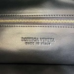 2025年7月7日入荷新作Bottega Veneta   763970   54x24x13  極品/正規品同様/人気/革/バッグ/AJ工場