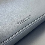 2025年7月7日入荷新作Bottega Veneta  803977  46x21x10   極品/正規品同様/人気/革/バッグ/AJ工場
