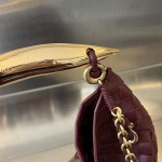 2025年7月7日入荷新作Bottega Veneta2024 SARDINE   776768  33x20x4   極品/正規品同様/人気/革/バッグ/AJ工場