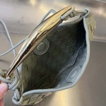 2025年7月7日入荷新作Bottega Veneta  SARDINE  744267    20x12x2.5    極品/正規品同様/人気/革/バッグ/AJ工場