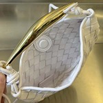 2025年7月7日入荷新作Bottega Veneta  SARDINE  744267    20x12x2.5    極品/正規品同様/人気/革/バッグ/AJ工場