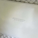 2025年7月7日入荷新作 Bottega Veneta Mini Cabat  709464    20x15x12   極品/正規品同様/人気/革/バッグ/AJ工場