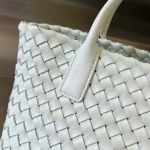 2025年7月7日入荷新作 Bottega Veneta Mini Cabat  709464   20x15x12   極品/正規品同様/人気/革/バッグ/AJ工場