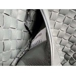 2025年7月7日入荷新作 Bottega Veneta Mini Cabat  709464   20x15x12   極品/正規品同様/人気/革/バッグ/AJ工場