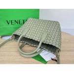 2025年7月7日入荷新作 Bottega Veneta Mini Cabat  709464   20x15x12   極品/正規品同様/人気/革/バッグ/AJ工場
