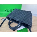 2025年7月7日入荷新作 Bottega Veneta Mini Cabat  709464   20x15x12   極品/正規品同様/人気/革/バッグ/AJ工場