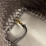 2025年7月7日入荷新作#BCabat 608810  Logo  Bottega Veneta  45cm  32x23x16    極品/正規品同様/人気/革/バッグ/AJ工場