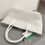 2025年7月7日入荷新作#BCabat 608810  Logo  Bottega Veneta  45cm  32x23x16    極品/正規品同様/人気/革/バッグ/AJ工場