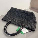 2025年7月7日入荷新作#BCabat 608810  Logo  Bottega Veneta  45cm  32x23x16    極品/正規品同様/人気/革/バッグ/AJ工場