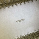 2025年7月7日入荷新作#BCabat608811  Logo  Bottega Veneta  51x45x20   極品/正規品同様/人気/革/バッグ/AJ工場