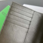 2025年7月7日入荷新作Bottega Veneta 607482     Bottega Veneta  13.3x9.5    極品/正規品同様/人気/革/バッグ/AJ工場