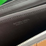 2025年7月7日入荷新作Bottega Veneta  649607   19x11.4x2    極品/正規品同様/人気/革/バッグ/AJ工場