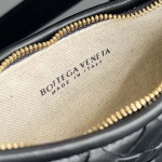 2025年7月7日入荷新作Bottega Veneta Gemelli  796638 Gemelli    26x15x8    極品/正規品同様/人気/革/バッグ/AJ工場