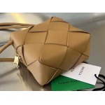 2025年7月7日入荷新作 Bottega Veneta  701915 Cassette  14x14x7  極品/正規品同様/人気/革/バッグ/AJ工場