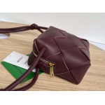 2025年7月7日入荷新作 Bottega Veneta  701915 Cassette  14x14x7  極品/正規品同様/人気/革/バッグ/AJ工場