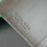 2025年7月7日入荷新作  Bottega Veneta 805827  Size12*7*0.5cm 極品/正規品同様/人気/革/バッグ/AJ工場